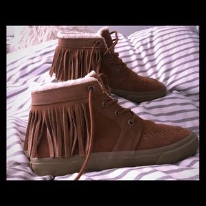 AMERICAN EAGLE MOCCASIN SNEAKERS